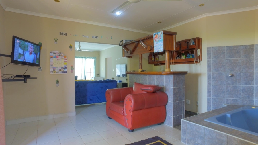 3 Bedroom Property for Sale in Safari Gardens North West